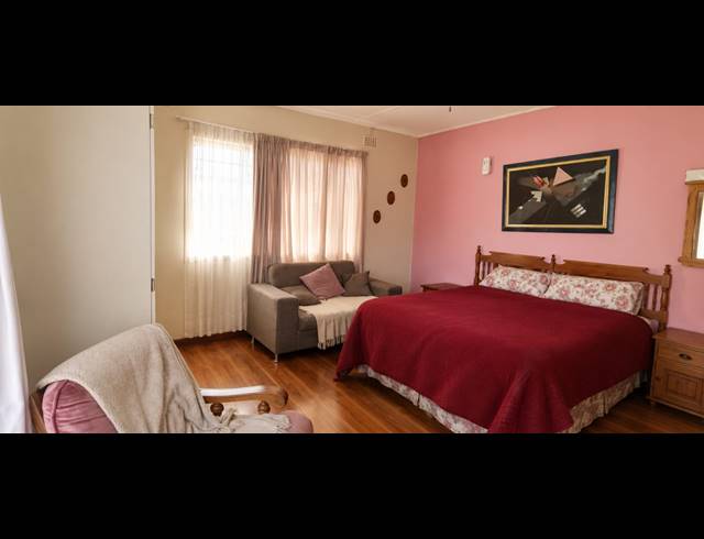 3 BEDROOM HOUSE FOR SALE IN VANDERBIJLPARK CW 5